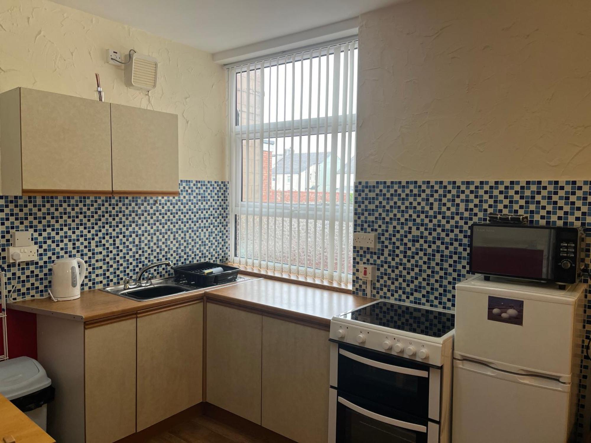Lindisfarne Holiday Apartments - Families & Couples Only 블랙풀 외부 사진