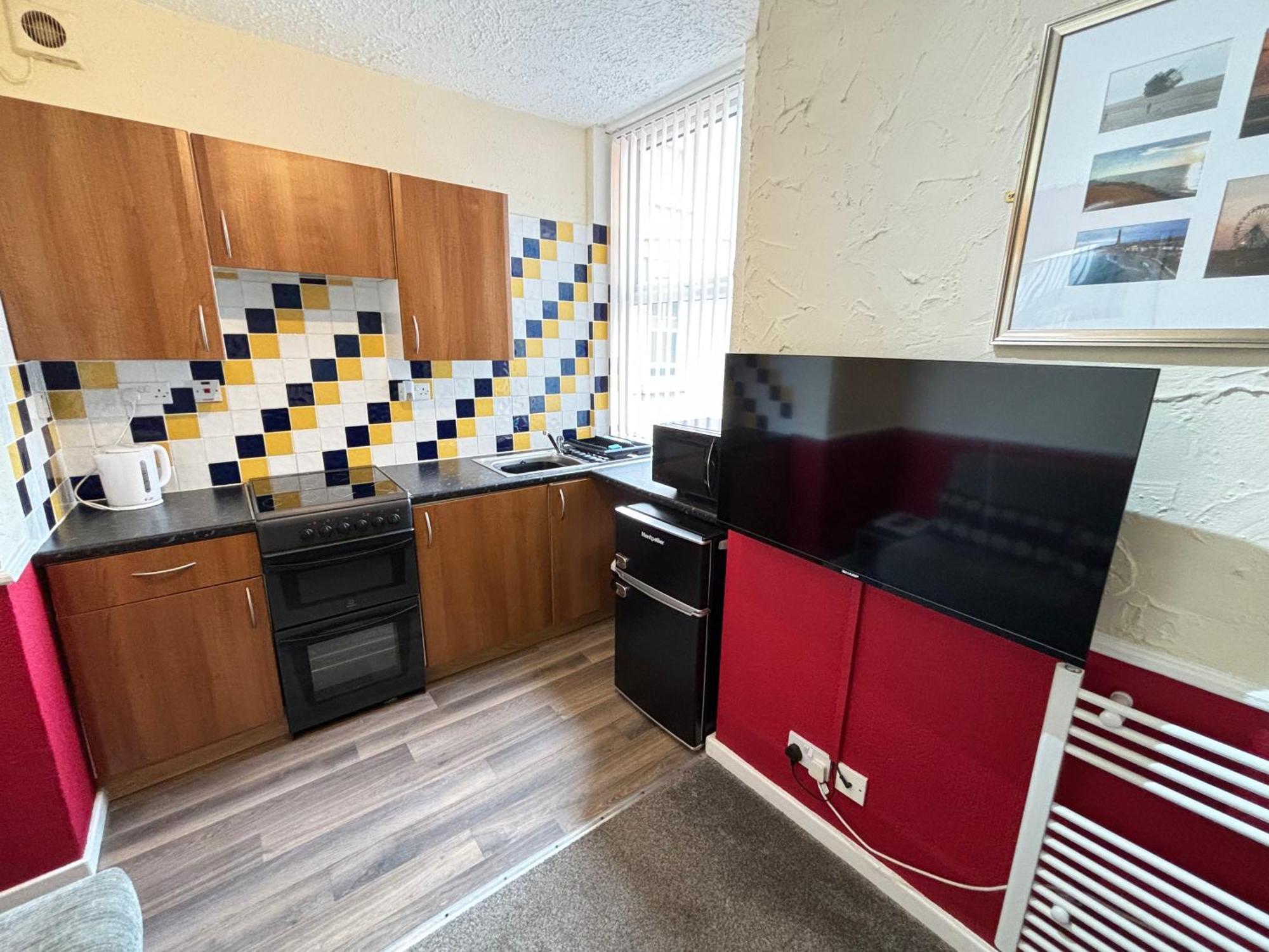 Lindisfarne Holiday Apartments - Families & Couples Only 블랙풀 외부 사진